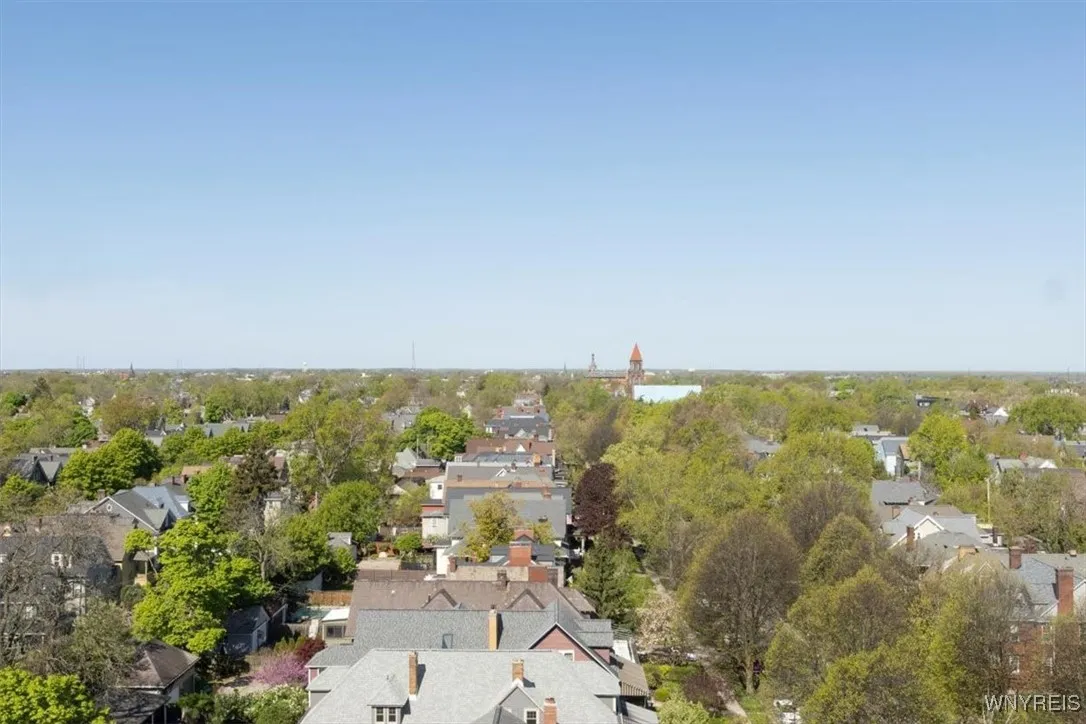 33 Gates Circle 10d, Buffalo, New York 14222, Buffalo, New York 14209, 3 Bedrooms Bedrooms, 7 Rooms Rooms,2 BathroomsBathrooms,Residential,Closed,33 Gates Circle 10d, Buffalo, New York 14222,0,B1606826