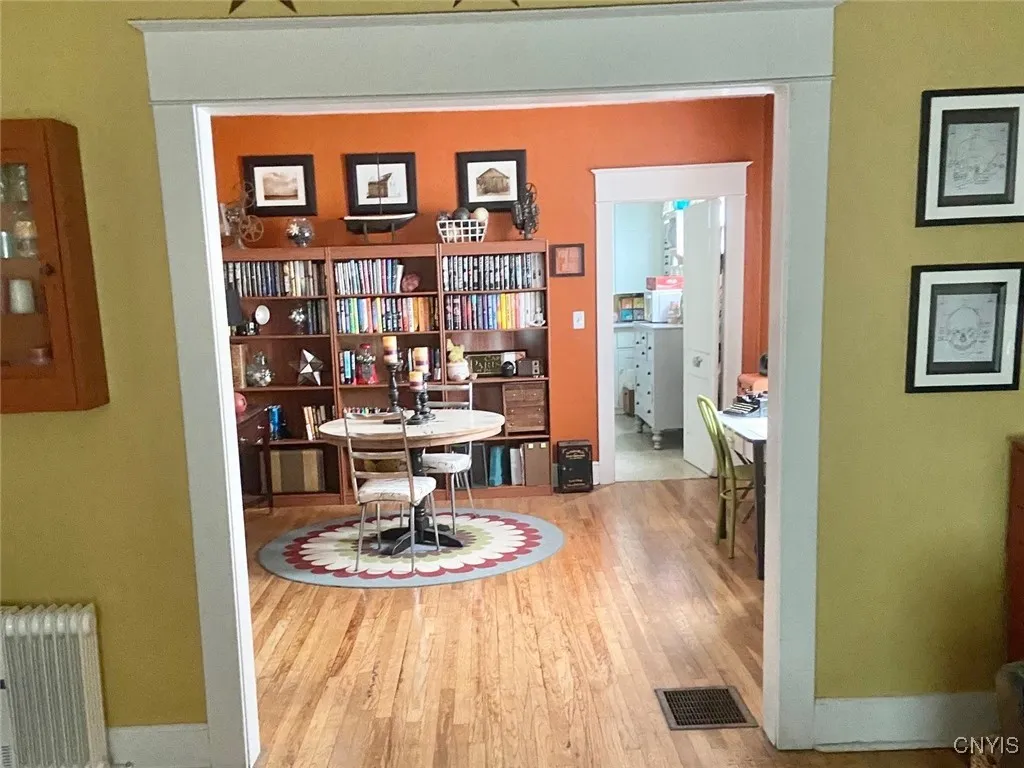 12 Fairfax Place 14, Utica, New York 13502, Utica, New York 13502, 6 Bedrooms Bedrooms, ,2 BathroomsBathrooms,Residential,Closed,12 Fairfax Place 14, Utica, New York 13502,0,S1607138