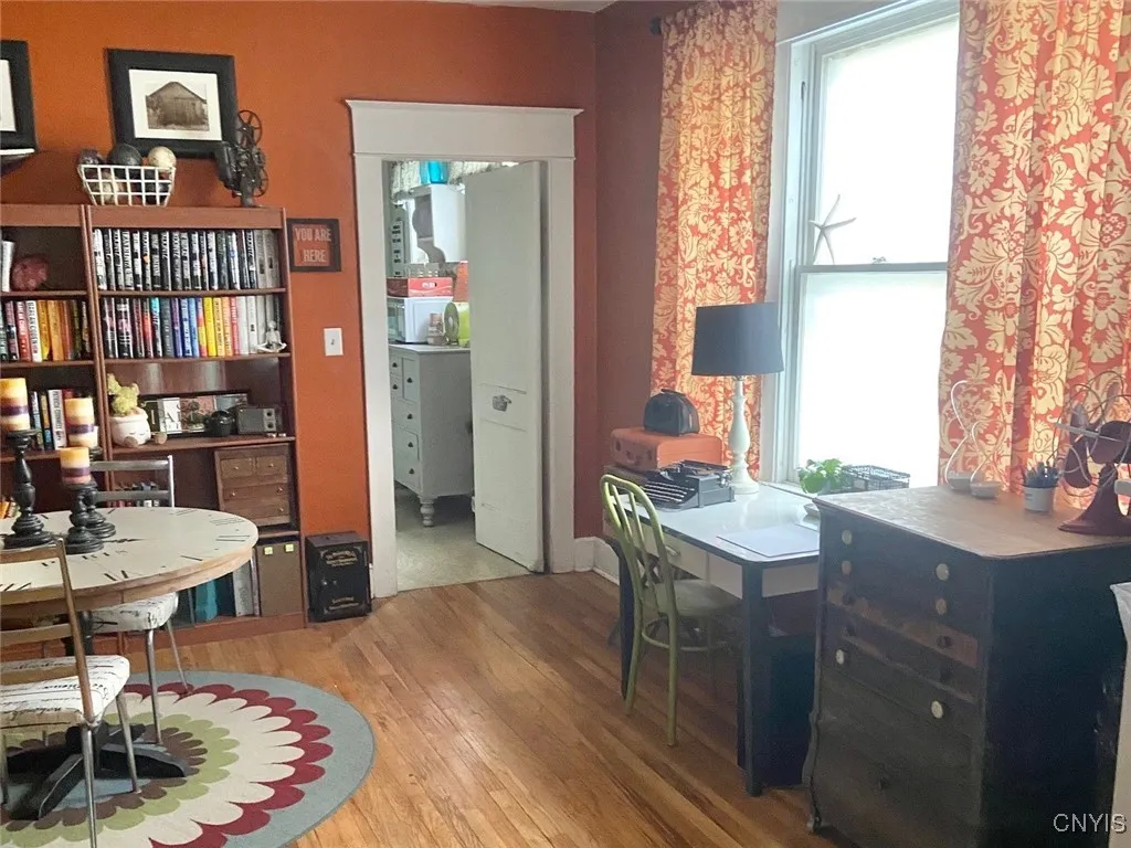 12 Fairfax Place 14, Utica, New York 13502, Utica, New York 13502, 6 Bedrooms Bedrooms, ,2 BathroomsBathrooms,Residential,Closed,12 Fairfax Place 14, Utica, New York 13502,0,S1607138