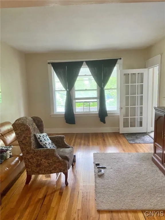 12 Fairfax Place 14, Utica, New York 13502, Utica, New York 13502, 6 Bedrooms Bedrooms, ,2 BathroomsBathrooms,Residential,Closed,12 Fairfax Place 14, Utica, New York 13502,0,S1607138