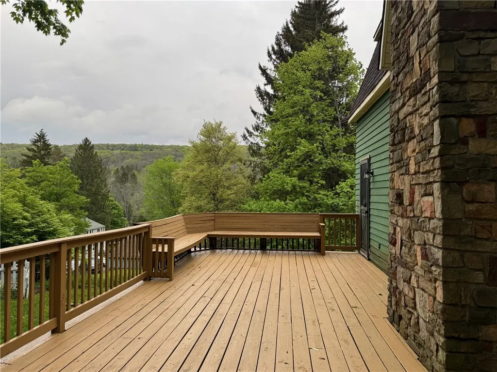 Side deck Side deck