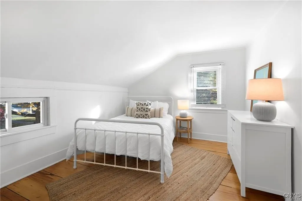 44 West Genesee Street, Skaneateles, New York 1315, Skaneateles, New York 13152, 3 Bedrooms Bedrooms, 10 Rooms Rooms,3 BathroomsBathrooms,Residential Lease,For Rent,44 West Genesee Street, Skaneateles, New York 1315,0,S1606548