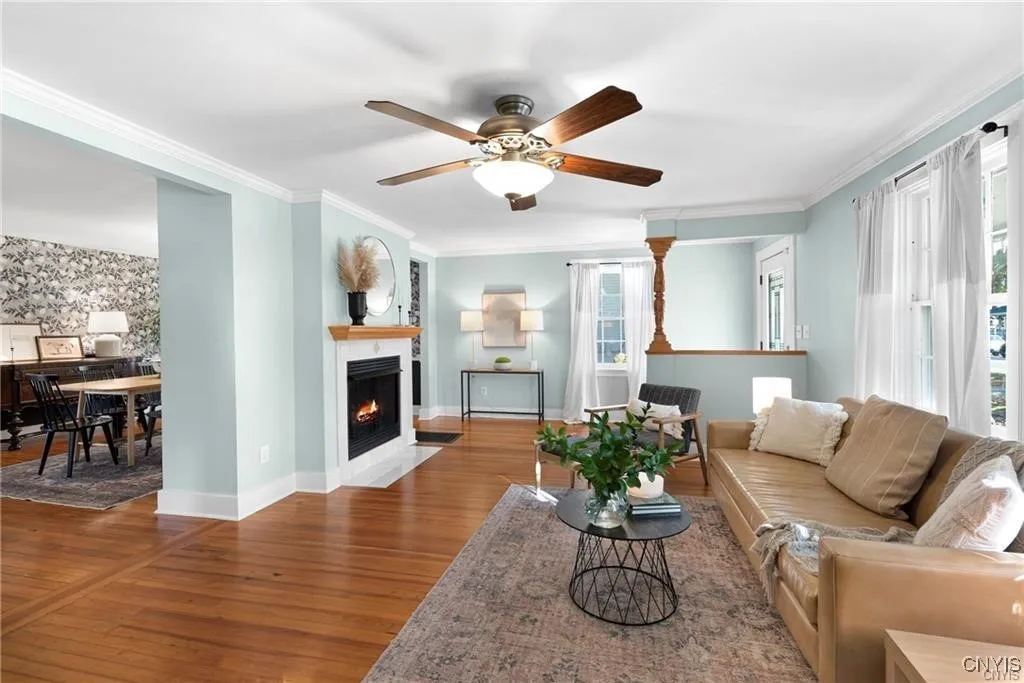 44 West Genesee Street, Skaneateles, New York 1315, Skaneateles, New York 13152, 3 Bedrooms Bedrooms, 10 Rooms Rooms,3 BathroomsBathrooms,Residential Lease,For Rent,44 West Genesee Street, Skaneateles, New York 1315,0,S1606548