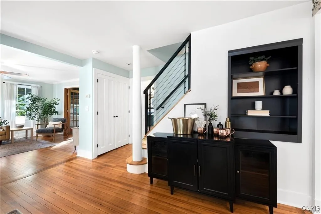 44 West Genesee Street, Skaneateles, New York 1315, Skaneateles, New York 13152, 3 Bedrooms Bedrooms, 10 Rooms Rooms,3 BathroomsBathrooms,Residential Lease,For Rent,44 West Genesee Street, Skaneateles, New York 1315,0,S1606548