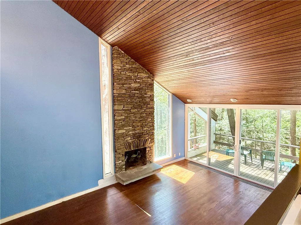 19-21 Ravine Park N Park North, Oneonta-city, New, Oneonta, New York 13820, 5 Bedrooms Bedrooms, 11 Rooms Rooms,3 BathroomsBathrooms,Residential,Closed,19-21 Ravine Park N Park North, Oneonta-city, New ,0,R1602427