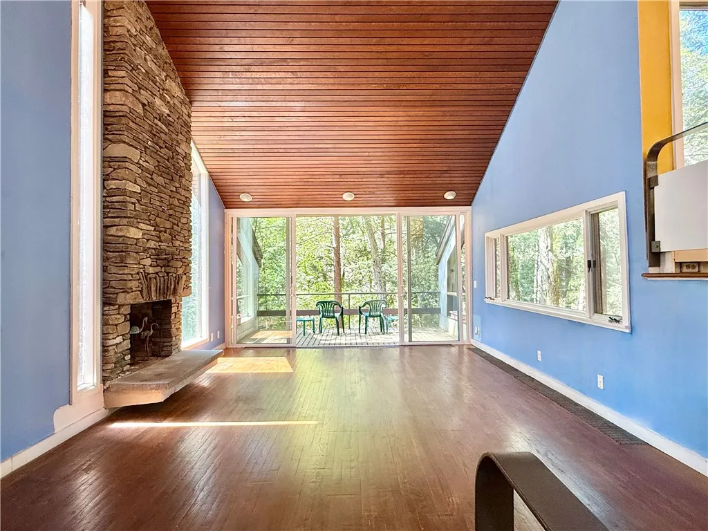 19-21 Ravine Park N Park North, Oneonta-city, New, Oneonta, New York 13820, 5 Bedrooms Bedrooms, 11 Rooms Rooms,3 BathroomsBathrooms,Residential,Closed,19-21 Ravine Park N Park North, Oneonta-city, New ,0,R1602427