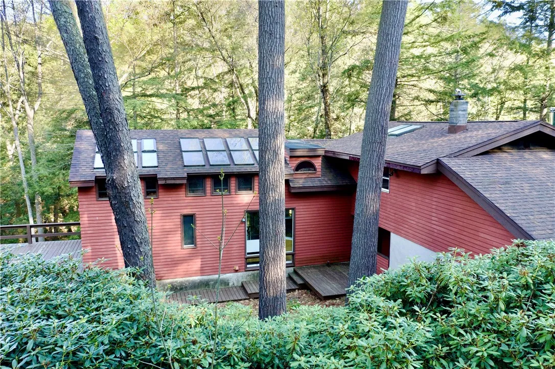 19-21 Ravine Park N Park North, Oneonta-city, New, Oneonta, New York 13820, 5 Bedrooms Bedrooms, 11 Rooms Rooms,3 BathroomsBathrooms,Residential,Closed,19-21 Ravine Park N Park North, Oneonta-city, New ,0,R1602427