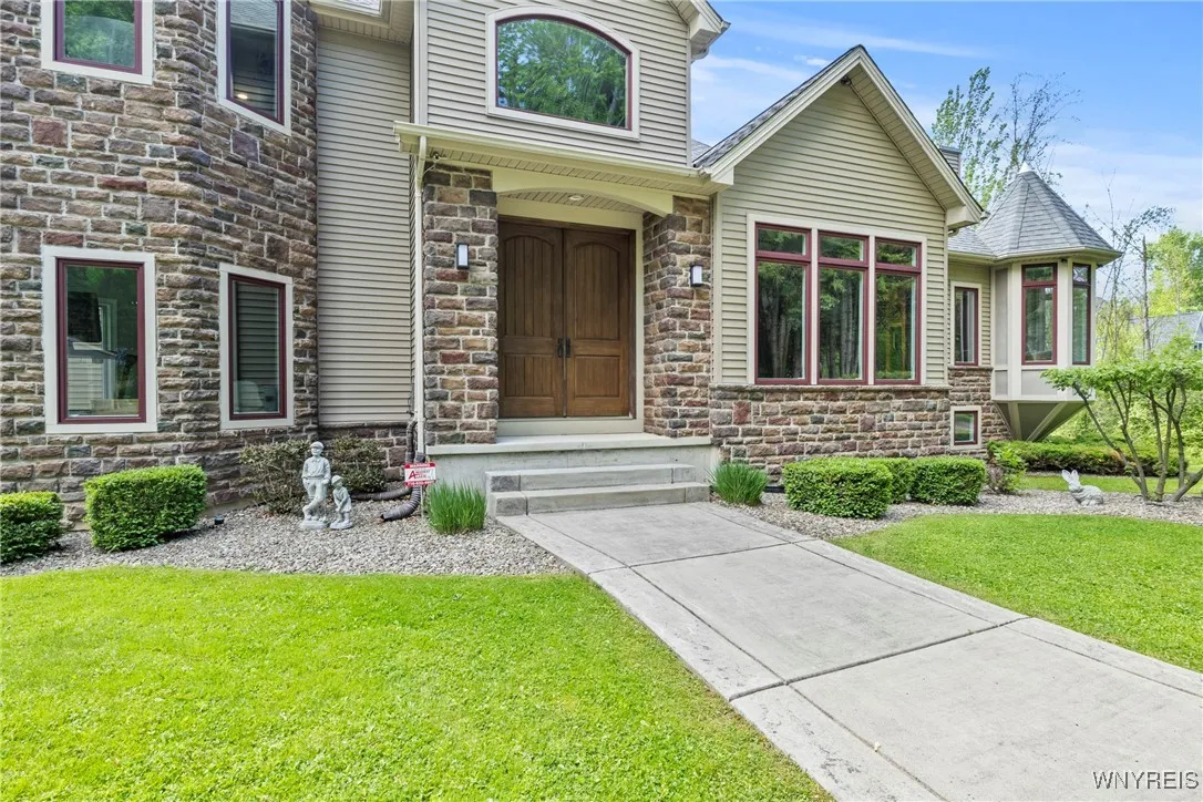 3750 Transit Road, Orchard Park, New York 14127, Orchard Park, New York 14127, 4 Bedrooms Bedrooms, 7 Rooms Rooms,3 BathroomsBathrooms,Residential,Closed,3750 Transit Road, Orchard Park, New York 14127,0,B1606833