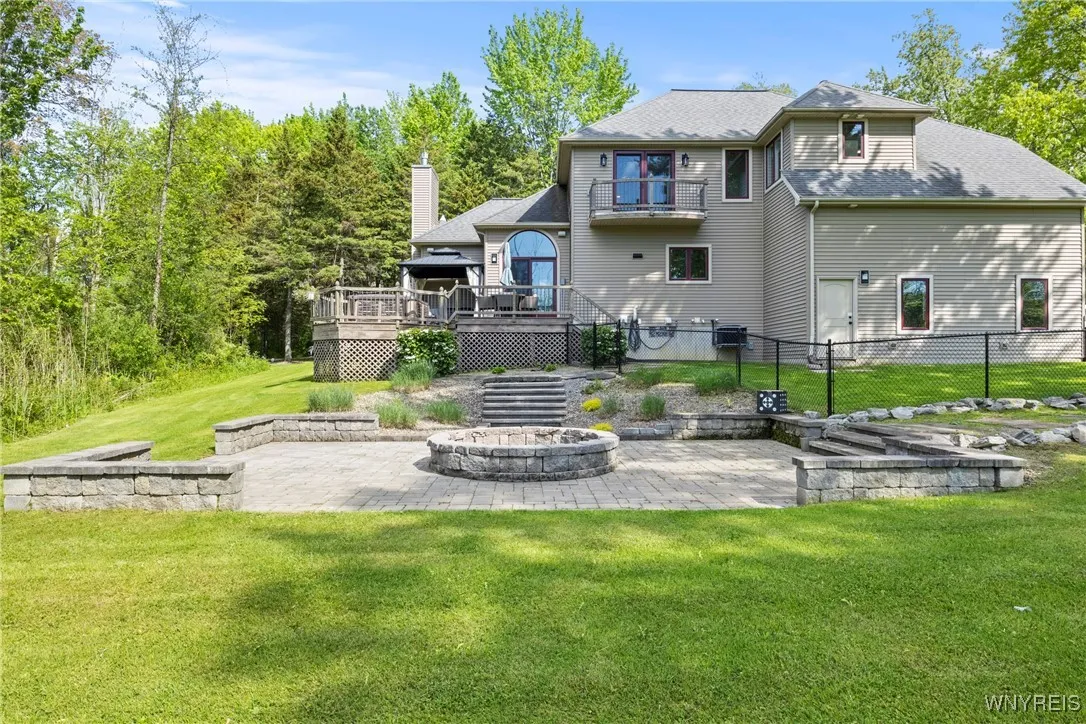 3750 Transit Road, Orchard Park, New York 14127, Orchard Park, New York 14127, 4 Bedrooms Bedrooms, 7 Rooms Rooms,3 BathroomsBathrooms,Residential,Closed,3750 Transit Road, Orchard Park, New York 14127,0,B1606833