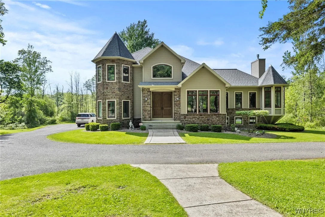 3750 Transit Road, Orchard Park, New York 14127, Orchard Park, New York 14127, 4 Bedrooms Bedrooms, 7 Rooms Rooms,3 BathroomsBathrooms,Residential,Closed,3750 Transit Road, Orchard Park, New York 14127,0,B1606833
