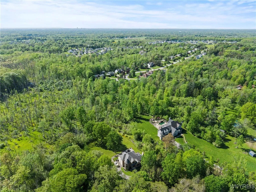 3750 Transit Road, Orchard Park, New York 14127, Orchard Park, New York 14127, 4 Bedrooms Bedrooms, 7 Rooms Rooms,3 BathroomsBathrooms,Residential,Closed,3750 Transit Road, Orchard Park, New York 14127,0,B1606833