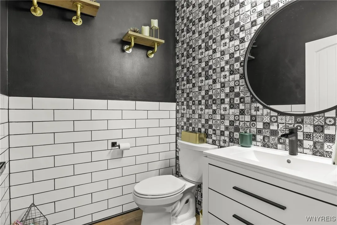 3750 Transit Road, Orchard Park, New York 14127, Orchard Park, New York 14127, 4 Bedrooms Bedrooms, 7 Rooms Rooms,3 BathroomsBathrooms,Residential,Closed,3750 Transit Road, Orchard Park, New York 14127,0,B1606833