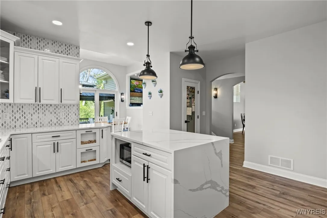 3750 Transit Road, Orchard Park, New York 14127, Orchard Park, New York 14127, 4 Bedrooms Bedrooms, 7 Rooms Rooms,3 BathroomsBathrooms,Residential,Closed,3750 Transit Road, Orchard Park, New York 14127,0,B1606833