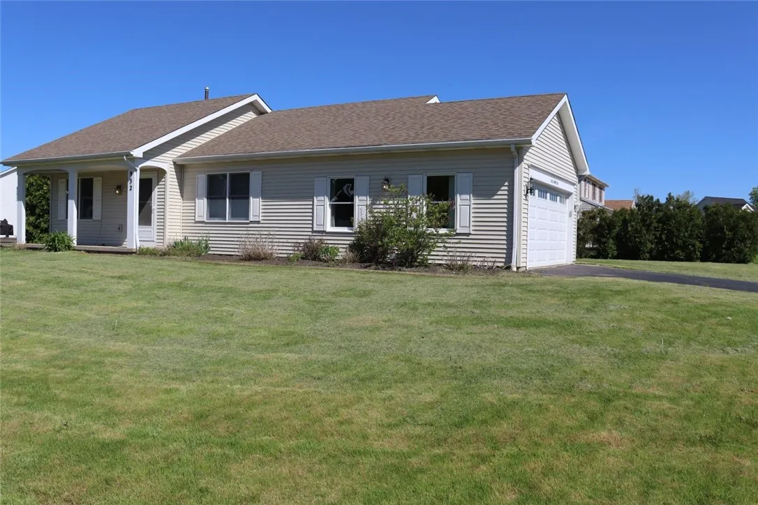 932 Limpet Drive, Webster, New York 14580, Webster, New York 14580, 2 Bedrooms Bedrooms, 7 Rooms Rooms,2 BathroomsBathrooms,Residential,Closed,932 Limpet Drive, Webster, New York 14580,0,R1606579