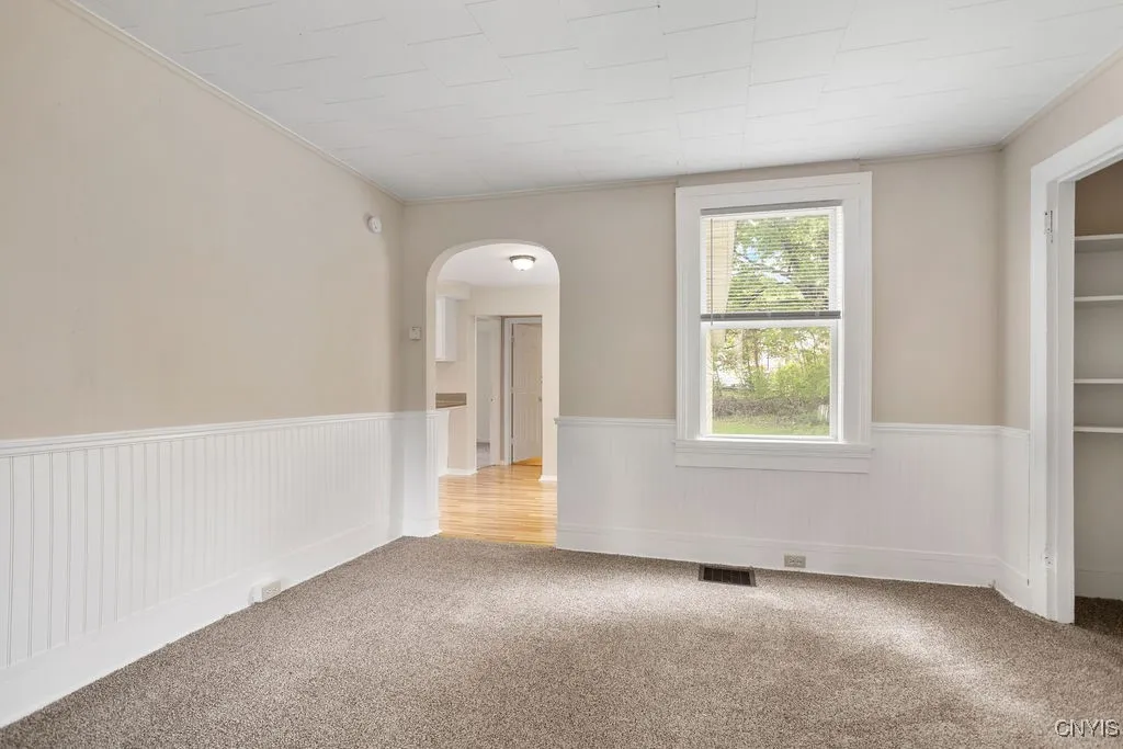 6 East 6th Street, Oswego-city, New York 13126, Oswego, New York 13126, 4 Bedrooms Bedrooms, 8 Rooms Rooms,1 BathroomBathrooms,Residential,Closed,6 East 6th Street, Oswego-city, New York 13126,0,S1606483