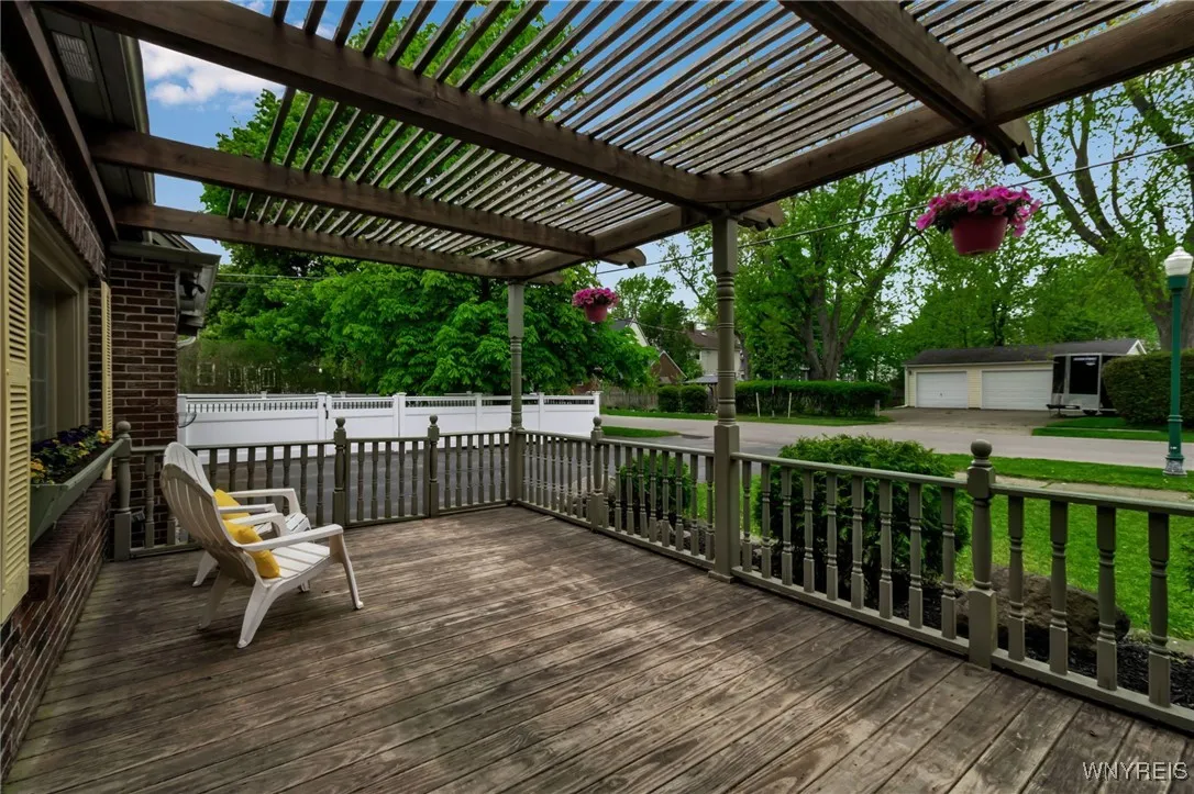 85 Columbia Drive, Amherst, New York 14221, Amherst, New York 14221, 3 Bedrooms Bedrooms, 7 Rooms Rooms,2 BathroomsBathrooms,Residential,Closed,85 Columbia Drive, Amherst, New York 14221,0,B1607157