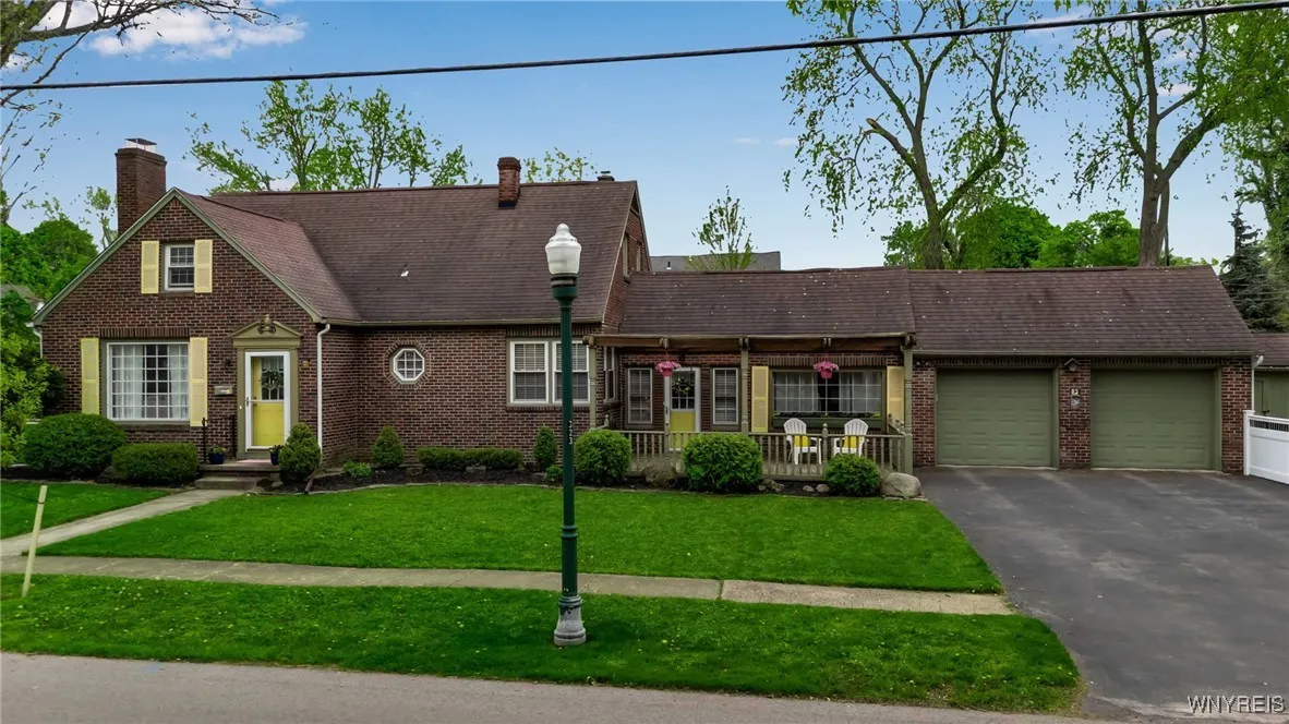 85 Columbia Drive, Amherst, New York 14221, Amherst, New York 14221, 3 Bedrooms Bedrooms, 7 Rooms Rooms,2 BathroomsBathrooms,Residential,Closed,85 Columbia Drive, Amherst, New York 14221,0,B1607157