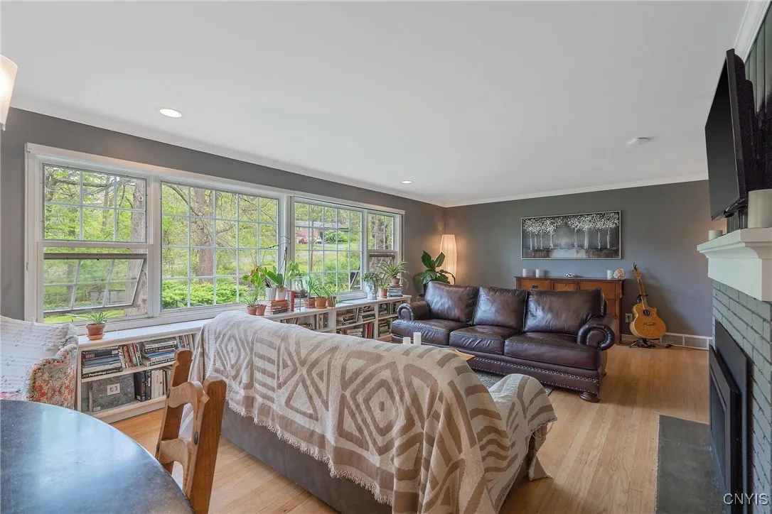 9 Bishop Drive, Manlius, New York 13066, Manlius, New York 13066, 4 Bedrooms Bedrooms, 12 Rooms Rooms,2 BathroomsBathrooms,Residential,Closed,9 Bishop Drive, Manlius, New York 13066,0,S1607035