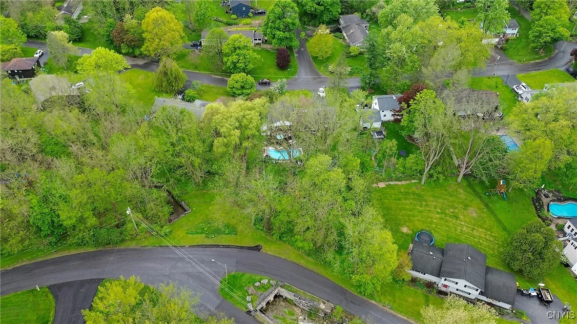 9 Bishop Drive, Manlius, New York 13066, Manlius, New York 13066, 4 Bedrooms Bedrooms, 12 Rooms Rooms,2 BathroomsBathrooms,Residential,Closed,9 Bishop Drive, Manlius, New York 13066,0,S1607035