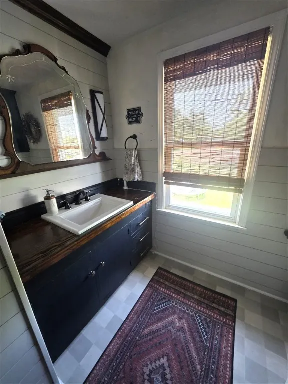 119 Verona Street, Elmira, New York 14903, Elmira, New York 14903, 3 Bedrooms Bedrooms, 9 Rooms Rooms,1 BathroomBathrooms,Residential,Closed,119 Verona Street, Elmira, New York 14903,0,R1606503