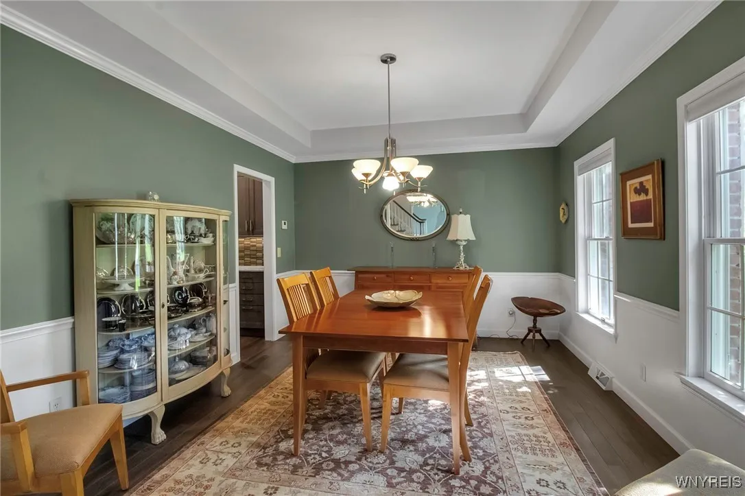 Dining Rm