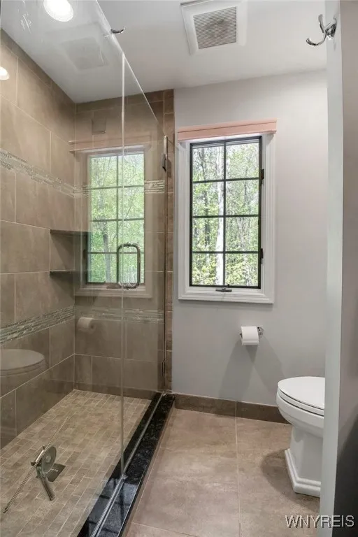 8355 Black Walnut Drive, Clarence, New York 14051, Clarence, New York 14051, 4 Bedrooms Bedrooms, 9 Rooms Rooms,2 BathroomsBathrooms,Residential,Closed,8355 Black Walnut Drive, Clarence, New York 14051,0,B1607163