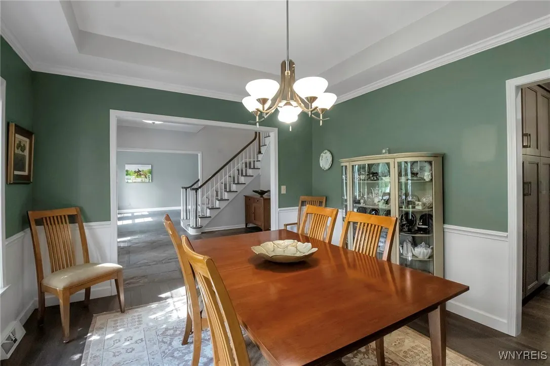 Dining Rm