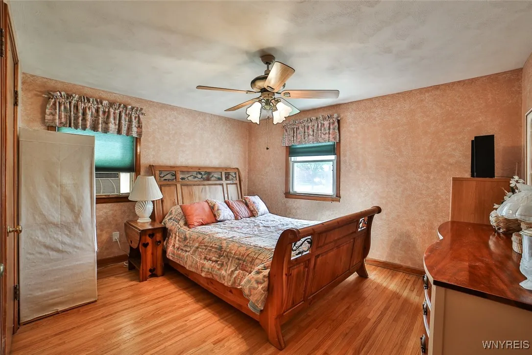 267 Parkhurst Boulevard, Tonawanda-town, New York, Tonawanda, New York 14223, 3 Bedrooms Bedrooms, 6 Rooms Rooms,1 BathroomBathrooms,Residential,For Sale,267 Parkhurst Boulevard, Tonawanda-town, New York ,B1606429