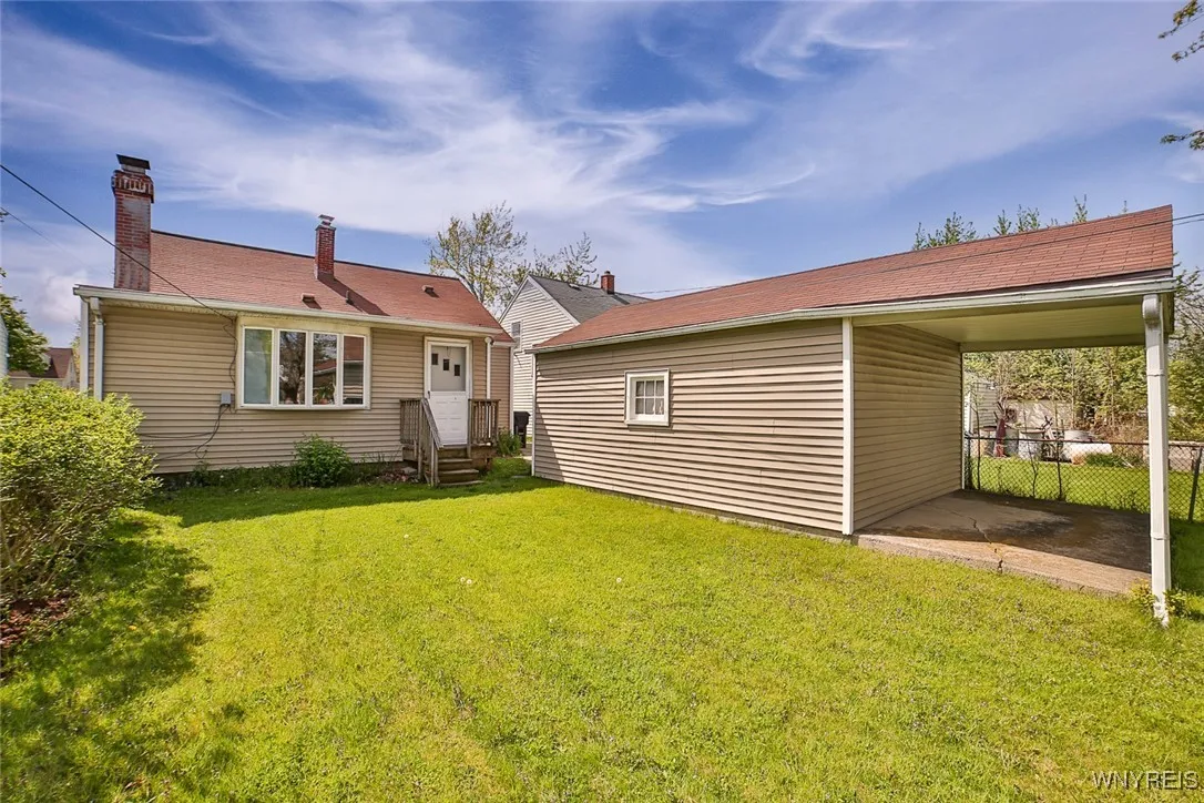 267 Parkhurst Boulevard, Tonawanda-town, New York, Tonawanda, New York 14223, 3 Bedrooms Bedrooms, 6 Rooms Rooms,1 BathroomBathrooms,Residential,For Sale,267 Parkhurst Boulevard, Tonawanda-town, New York ,B1606429