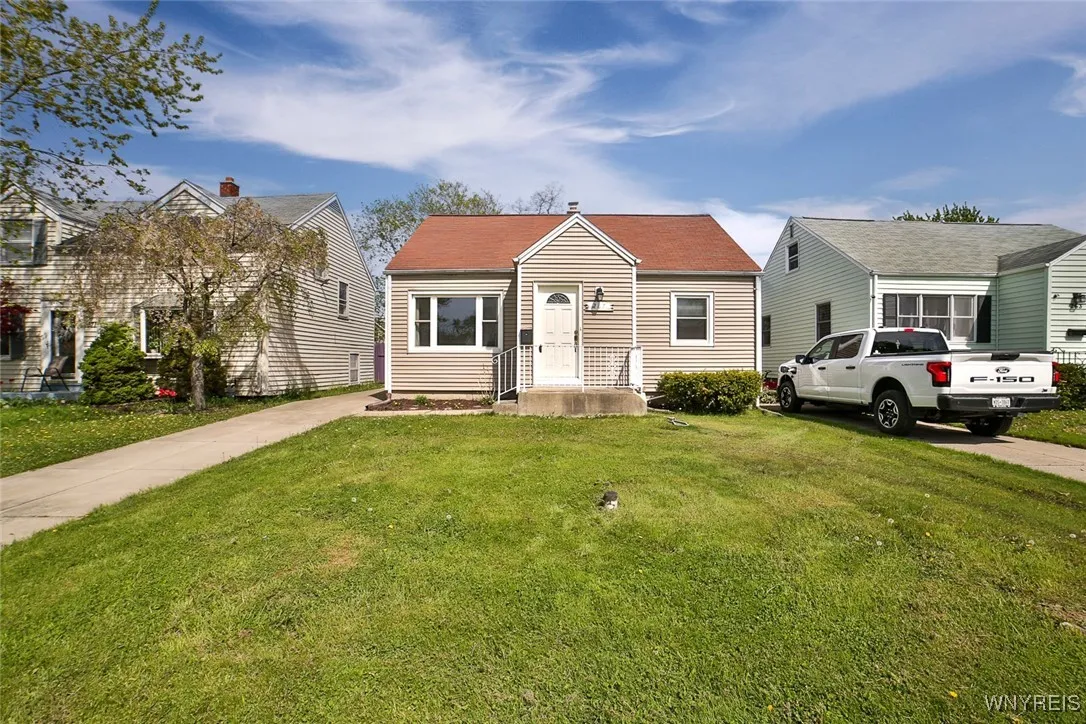 267 Parkhurst Boulevard, Tonawanda-town, New York, Tonawanda, New York 14223, 3 Bedrooms Bedrooms, 6 Rooms Rooms,1 BathroomBathrooms,Residential,For Sale,267 Parkhurst Boulevard, Tonawanda-town, New York ,B1606429