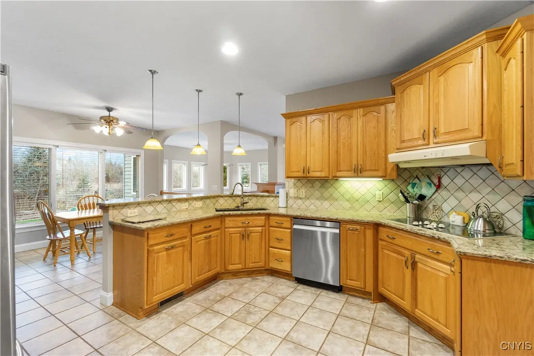 8312 Partridgeberry Drive, Lysander, New York 1302, Lysander, New York 13027, 4 Bedrooms Bedrooms, 10 Rooms Rooms,3 BathroomsBathrooms,Residential,Closed,8312 Partridgeberry Drive, Lysander, New York 1302,0,S1606988