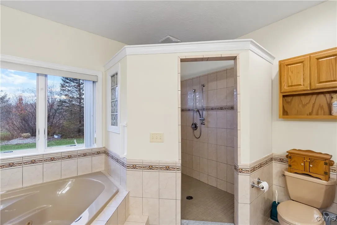 8312 Partridgeberry Drive, Lysander, New York 1302, Lysander, New York 13027, 4 Bedrooms Bedrooms, 10 Rooms Rooms,3 BathroomsBathrooms,Residential,Closed,8312 Partridgeberry Drive, Lysander, New York 1302,0,S1606988