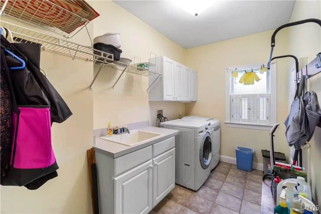 No step laundry room