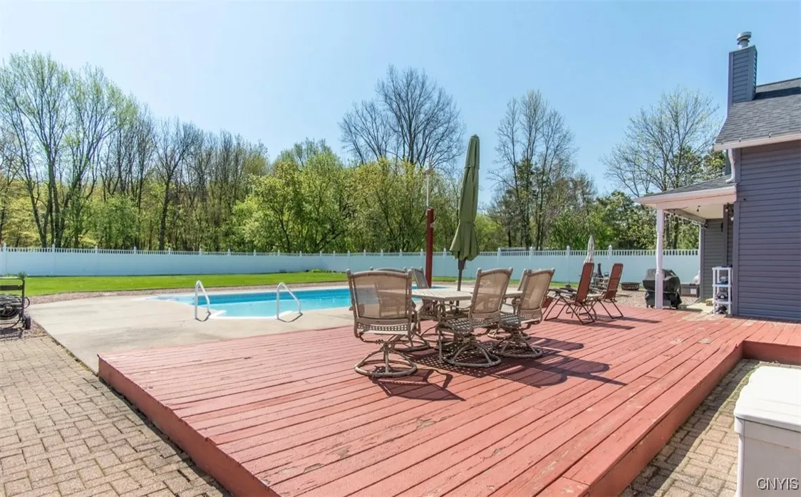 13672 Us Route 11, Adams, New York 13606, Adams, New York 13606, 4 Bedrooms Bedrooms, 7 Rooms Rooms,2 BathroomsBathrooms,Residential,Closed,13672 Us Route 11, Adams, New York 13606,S1607404