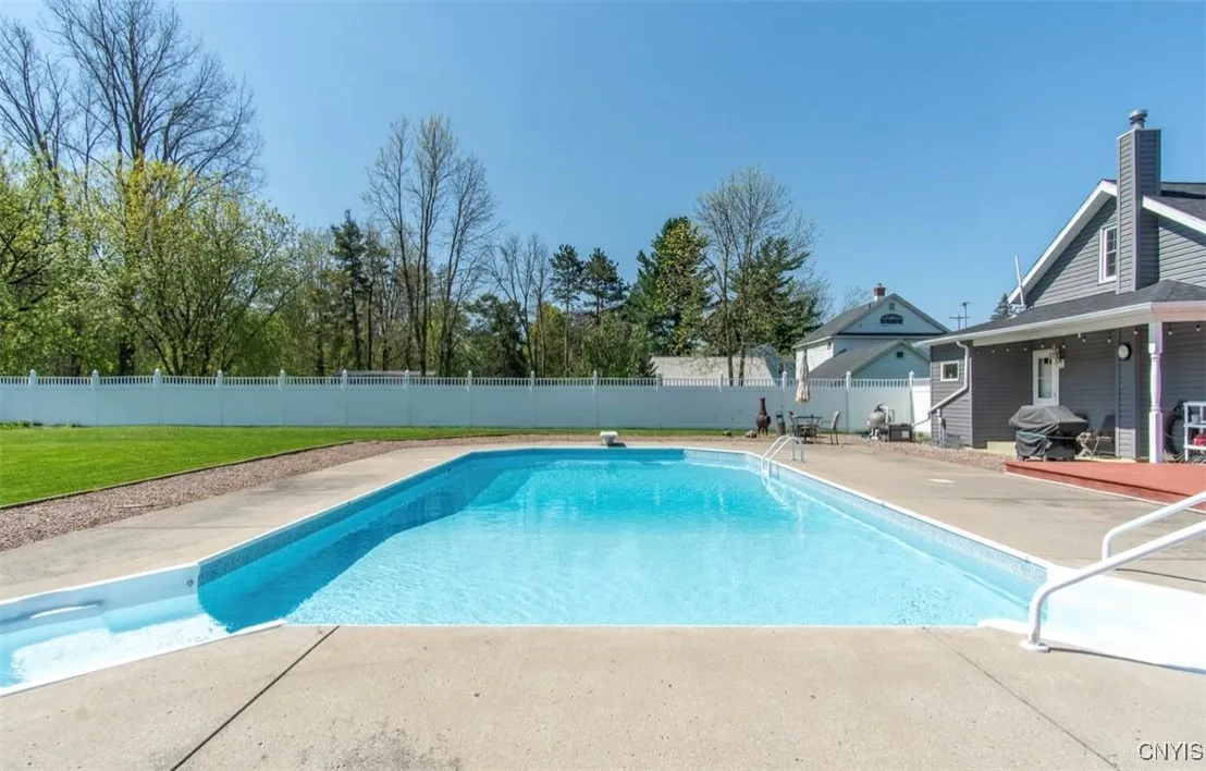 13672 Us Route 11, Adams, New York 13606, Adams, New York 13606, 4 Bedrooms Bedrooms, 7 Rooms Rooms,2 BathroomsBathrooms,Residential,Closed,13672 Us Route 11, Adams, New York 13606,S1607404
