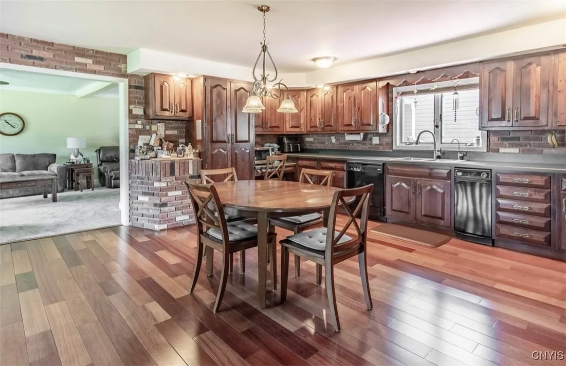 13672 Us Route 11, Adams, New York 13606, Adams, New York 13606, 4 Bedrooms Bedrooms, 7 Rooms Rooms,2 BathroomsBathrooms,Residential,Closed,13672 Us Route 11, Adams, New York 13606,S1607404