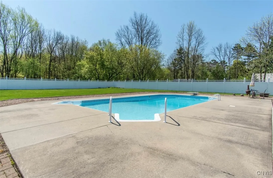 13672 Us Route 11, Adams, New York 13606, Adams, New York 13606, 4 Bedrooms Bedrooms, 7 Rooms Rooms,2 BathroomsBathrooms,Residential,Closed,13672 Us Route 11, Adams, New York 13606,S1607404