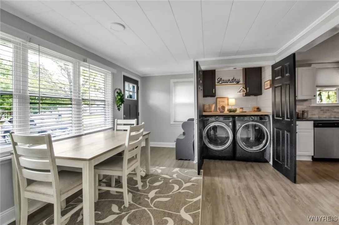 5031 Armor Duells Road, Orchard Park, New York 141, Orchard Park, New York 14127, 3 Bedrooms Bedrooms, 7 Rooms Rooms,2 BathroomsBathrooms,Residential,Closed,5031 Armor Duells Road, Orchard Park, New York 141,B1607451