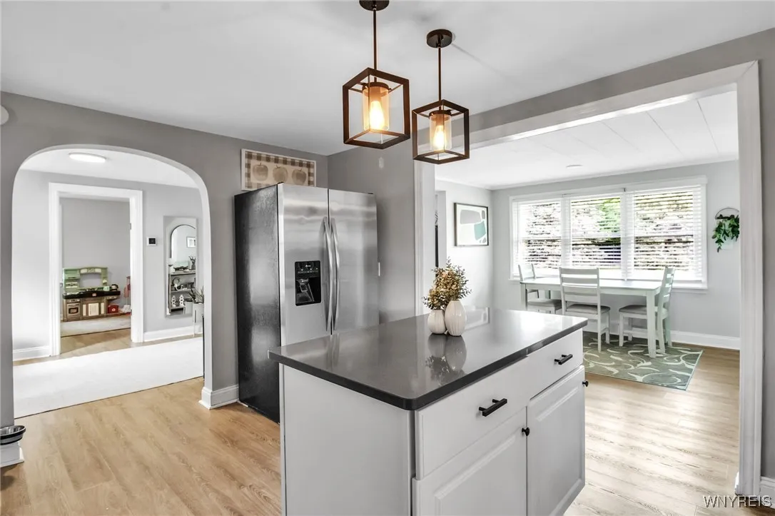 5031 Armor Duells Road, Orchard Park, New York 141, Orchard Park, New York 14127, 3 Bedrooms Bedrooms, 7 Rooms Rooms,2 BathroomsBathrooms,Residential,Closed,5031 Armor Duells Road, Orchard Park, New York 141,B1607451