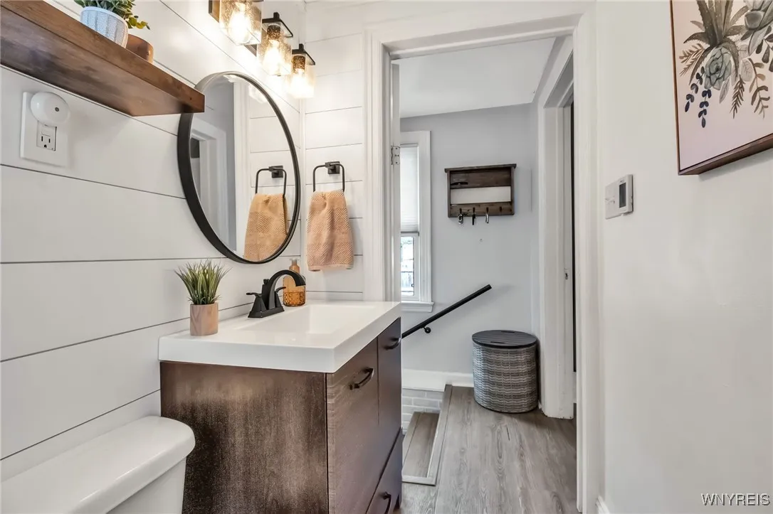 5031 Armor Duells Road, Orchard Park, New York 141, Orchard Park, New York 14127, 3 Bedrooms Bedrooms, 7 Rooms Rooms,2 BathroomsBathrooms,Residential,Closed,5031 Armor Duells Road, Orchard Park, New York 141,B1607451