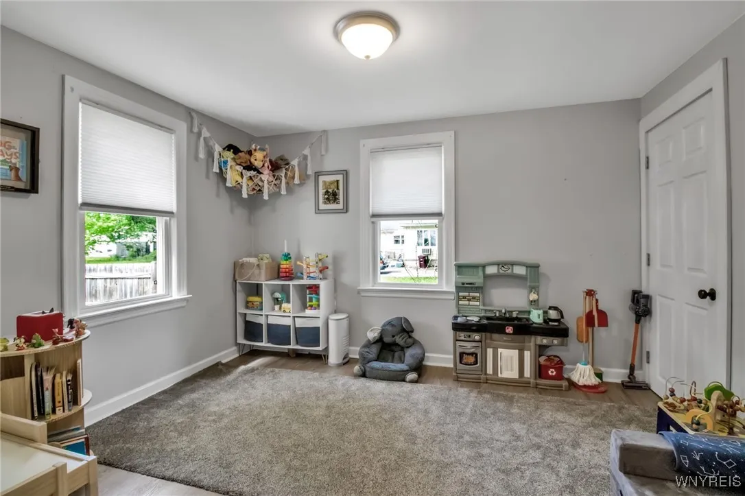 5031 Armor Duells Road, Orchard Park, New York 141, Orchard Park, New York 14127, 3 Bedrooms Bedrooms, 7 Rooms Rooms,2 BathroomsBathrooms,Residential,Closed,5031 Armor Duells Road, Orchard Park, New York 141,B1607451
