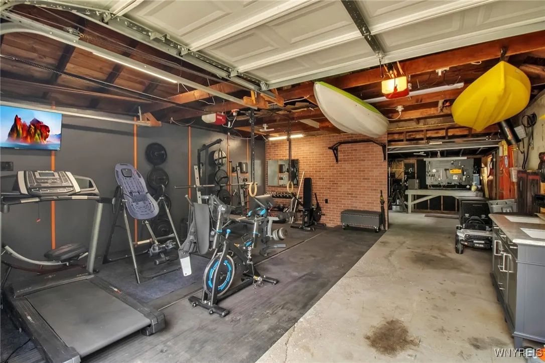 5031 Armor Duells Road, Orchard Park, New York 141, Orchard Park, New York 14127, 3 Bedrooms Bedrooms, 7 Rooms Rooms,2 BathroomsBathrooms,Residential,Closed,5031 Armor Duells Road, Orchard Park, New York 141,B1607451