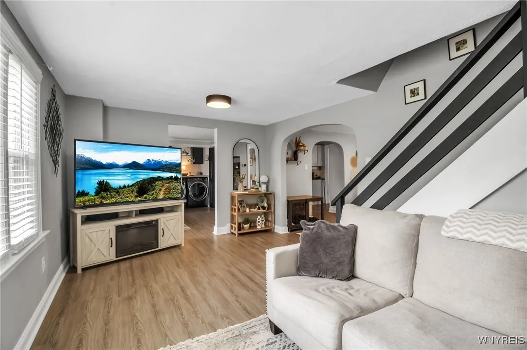 5031 Armor Duells Road, Orchard Park, New York 141, Orchard Park, New York 14127, 3 Bedrooms Bedrooms, 7 Rooms Rooms,2 BathroomsBathrooms,Residential,Closed,5031 Armor Duells Road, Orchard Park, New York 141,B1607451