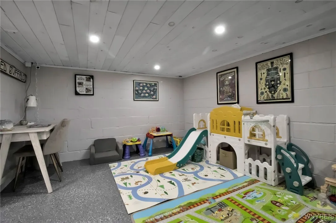 5031 Armor Duells Road, Orchard Park, New York 141, Orchard Park, New York 14127, 3 Bedrooms Bedrooms, 7 Rooms Rooms,2 BathroomsBathrooms,Residential,Closed,5031 Armor Duells Road, Orchard Park, New York 141,B1607451