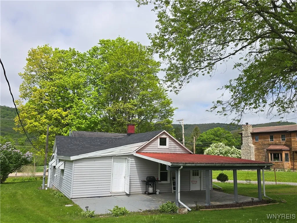 2282 Route 305, Clarksville, New York 14727, Clarksville, New York 14727, 3 Bedrooms Bedrooms, 7 Rooms Rooms,1 BathroomBathrooms,Residential,Closed,2282 Route 305, Clarksville, New York 14727,0,B1607460