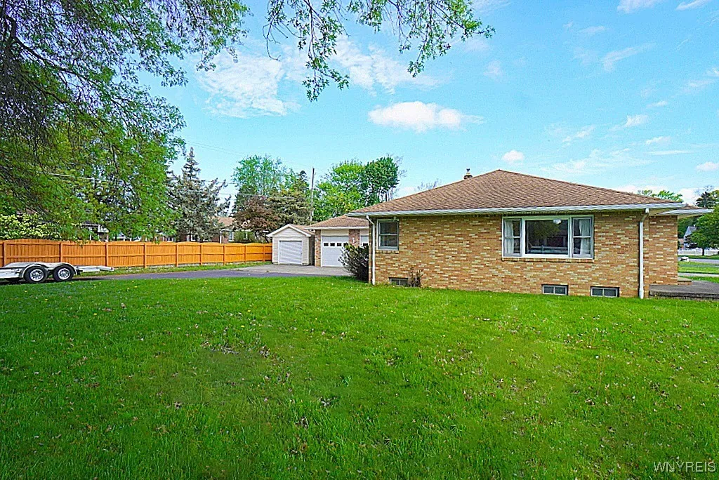 3738 Fuller Avenue, Hamburg, New York 14219, Hamburg, New York 14219, 3 Bedrooms Bedrooms, 6 Rooms Rooms,1 BathroomBathrooms,Residential,Closed,3738 Fuller Avenue, Hamburg, New York 14219,0,B1607081 3738 Fuller Avenue, Hamburg, New York 14219, Hamburg, New York 14219, 3 Bedrooms Bedrooms, 6 Rooms Rooms,1 BathroomBathrooms,Residential,Closed,3738 Fuller Avenue, Hamburg, New York 14219,0,B1607081