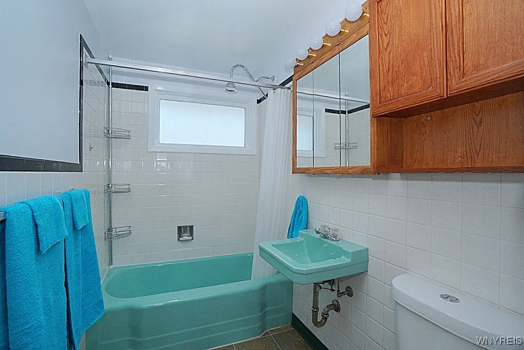 3738 Fuller Avenue, Hamburg, New York 14219, Hamburg, New York 14219, 3 Bedrooms Bedrooms, 6 Rooms Rooms,1 BathroomBathrooms,Residential,Closed,3738 Fuller Avenue, Hamburg, New York 14219,0,B1607081 3738 Fuller Avenue, Hamburg, New York 14219, Hamburg, New York 14219, 3 Bedrooms Bedrooms, 6 Rooms Rooms,1 BathroomBathrooms,Residential,Closed,3738 Fuller Avenue, Hamburg, New York 14219,0,B1607081