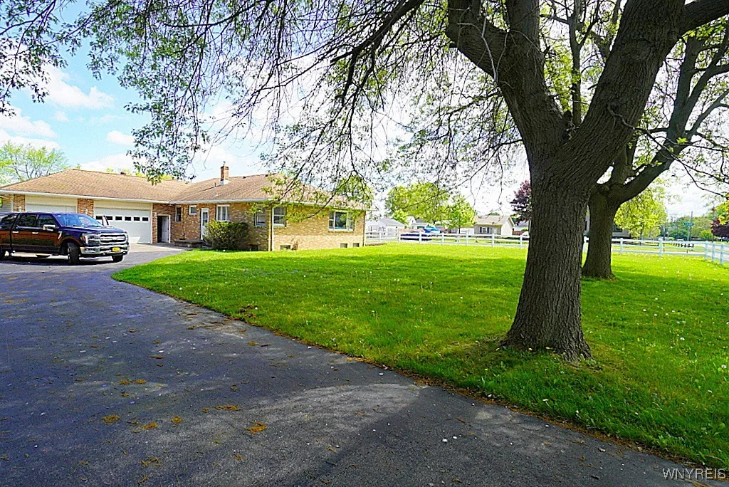 3738 Fuller Avenue, Hamburg, New York 14219, Hamburg, New York 14219, 3 Bedrooms Bedrooms, 6 Rooms Rooms,1 BathroomBathrooms,Residential,Closed,3738 Fuller Avenue, Hamburg, New York 14219,0,B1607081 3738 Fuller Avenue, Hamburg, New York 14219, Hamburg, New York 14219, 3 Bedrooms Bedrooms, 6 Rooms Rooms,1 BathroomBathrooms,Residential,Closed,3738 Fuller Avenue, Hamburg, New York 14219,0,B1607081