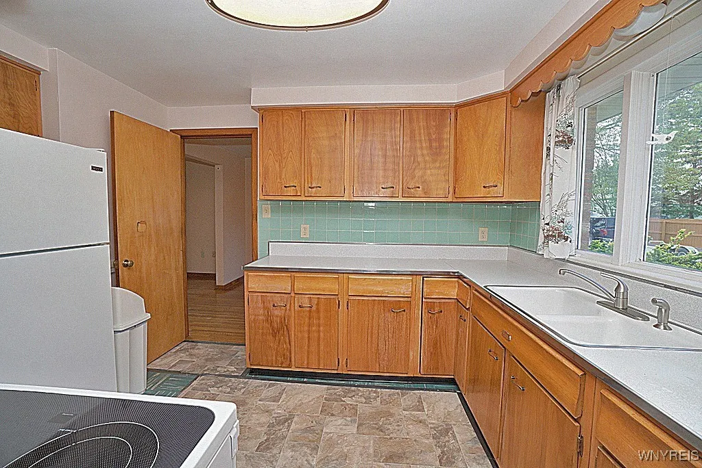 3738 Fuller Avenue, Hamburg, New York 14219, Hamburg, New York 14219, 3 Bedrooms Bedrooms, 6 Rooms Rooms,1 BathroomBathrooms,Residential,Closed,3738 Fuller Avenue, Hamburg, New York 14219,0,B1607081 3738 Fuller Avenue, Hamburg, New York 14219, Hamburg, New York 14219, 3 Bedrooms Bedrooms, 6 Rooms Rooms,1 BathroomBathrooms,Residential,Closed,3738 Fuller Avenue, Hamburg, New York 14219,0,B1607081