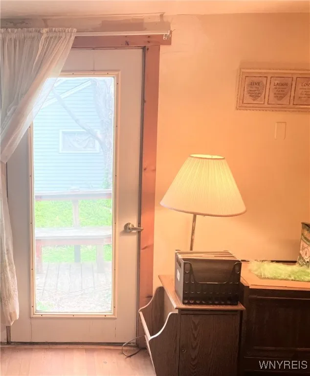 Door from living room to deck